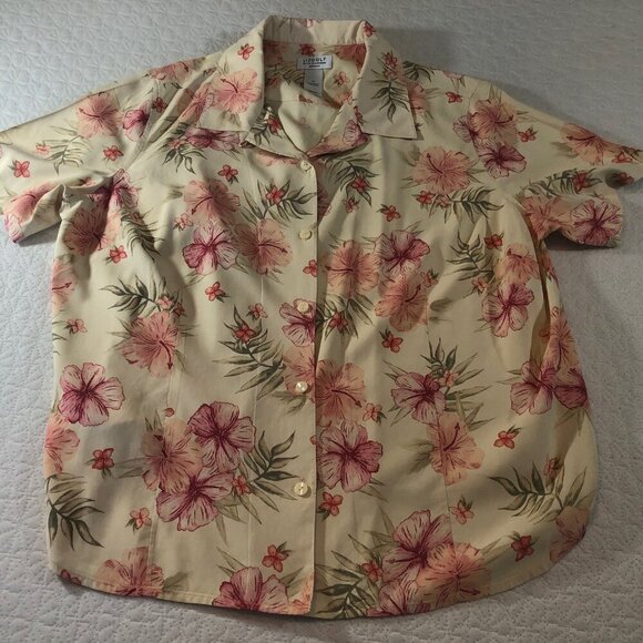 Liz Claiborne Golf Tops - Liz Golf Yellow Red floral short sleeve collar blouse Women Size 2X